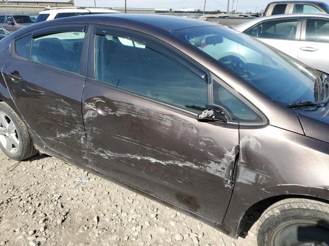 Photo 9 from auction – 2017 KIA FORTE LX with VIN 3KPFK4A71HE156817