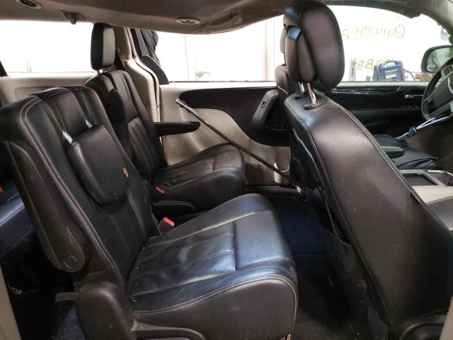 Photo 6 from auction – 2014 CHRYSLER TOWN & COU with VIN 2C4RC1BGXER326304