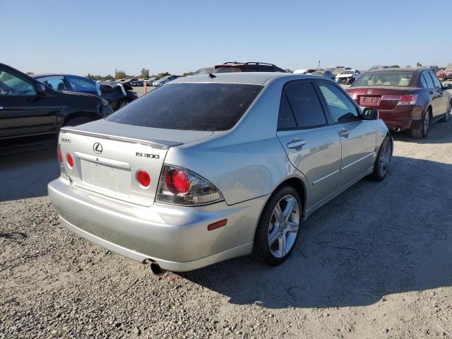 Photo 4 from auction – 2002 LEXUS IS 300 with VIN JTHBD192720048586