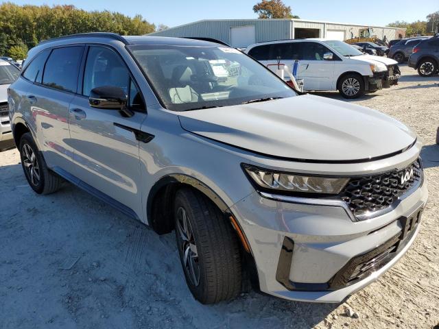 KIA SORENTO EX 2022 with VIN 5XYRH4LF0NG101239 - Photo from auction