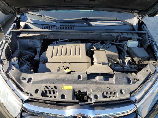 Photo 7 from auction – 2015 TOYOTA HIGHLANDER with VIN 5TDBKRFH6FS105684