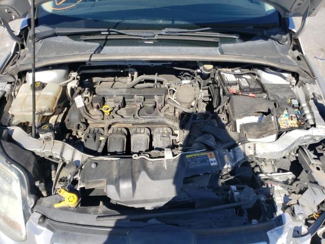 Zdjęcie 7 z aukcji – 2014 FORD FOCUS SE z VIN 1FADP3K20EL103413