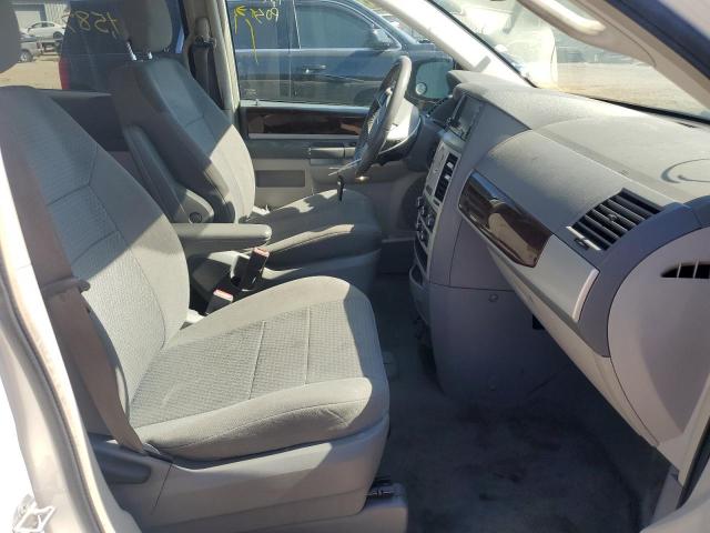 Photo 5 from auction – 2010 CHRYSLER TOWN & COU with VIN 2A4RR5D12AR422303