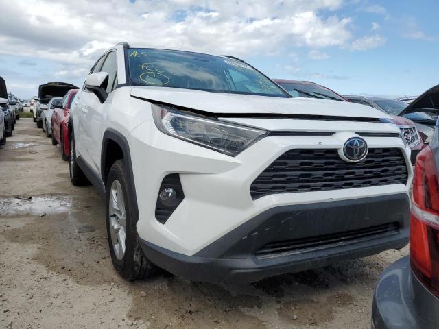 TOYOTA RAV4 XLE 2021 with VIN 2T3W1RFV5MC107241 - Photo from auction