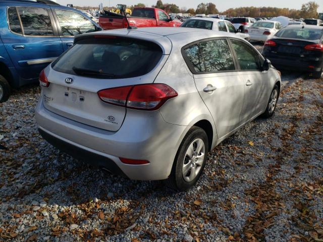 Photo 4 from auction – 2017 KIA FORTE LX with VIN KNAFK5A81H5682632