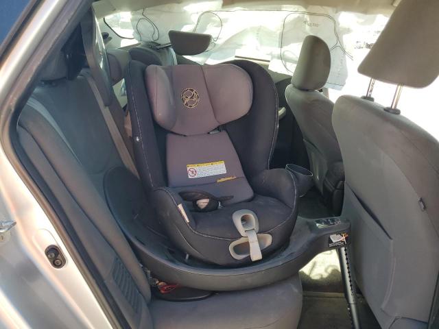 Photo 6 from auction – 2013 TOYOTA PRIUS with VIN JTDKN3DU2D5646710
