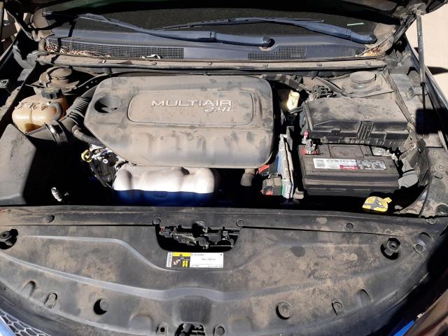 Photo 7 from auction – 2015 CHRYSLER 200 LIMITE with VIN 1C3CCCAB5FN689328