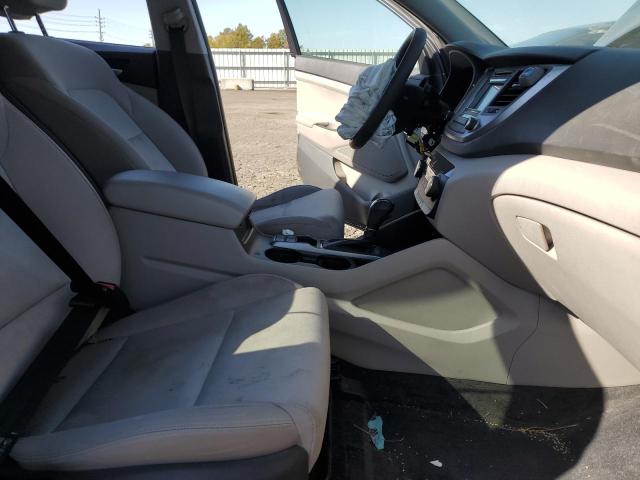 Photo 5 from auction – 2016 HYUNDAI TUCSON LIM with VIN KM8J33A43GU213182
