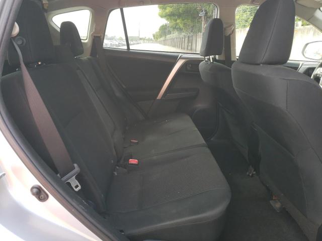 Photo 6 from auction – 2014 TOYOTA RAV4 LE with VIN JTMBFREV7ED067422
