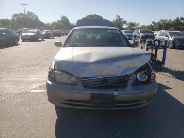 Photo 9 from auction – 2001 TOYOTA CAMRY CE with VIN 4T1BG22K41U053398
