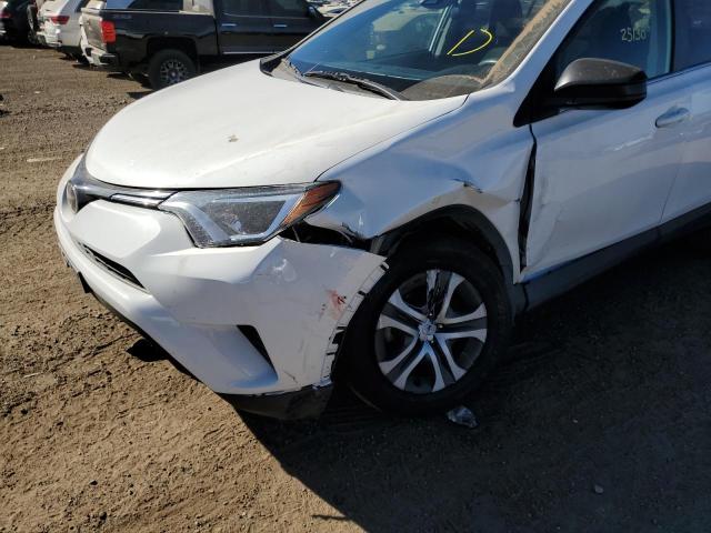 Photo 9 from auction – 2017 TOYOTA RAV4 LE with VIN JTMZFREV6HJ706927