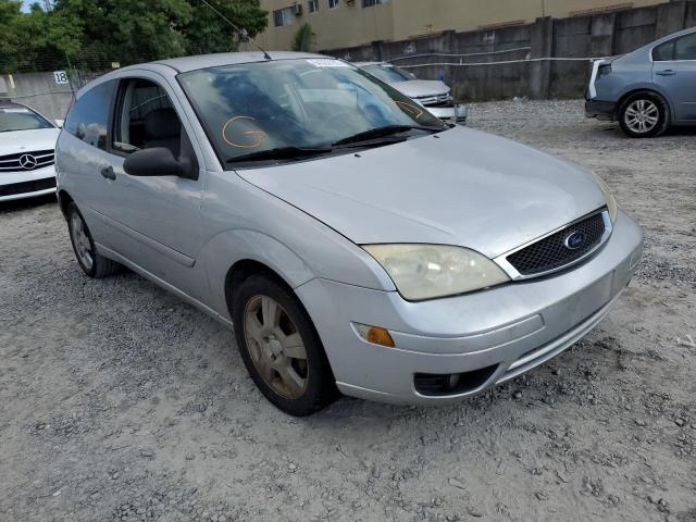 FORD FOCUS ZX3 2007 with VIN 1FAHP31N27W153079 - Photo from auction
