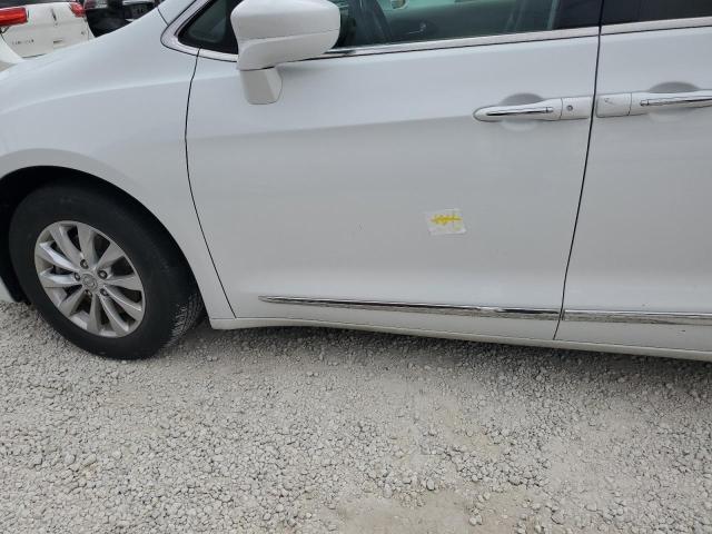 Photo 9 from auction – 2018 CHRYSLER PACIFICA T with VIN 2C4RC1BG4JR149209