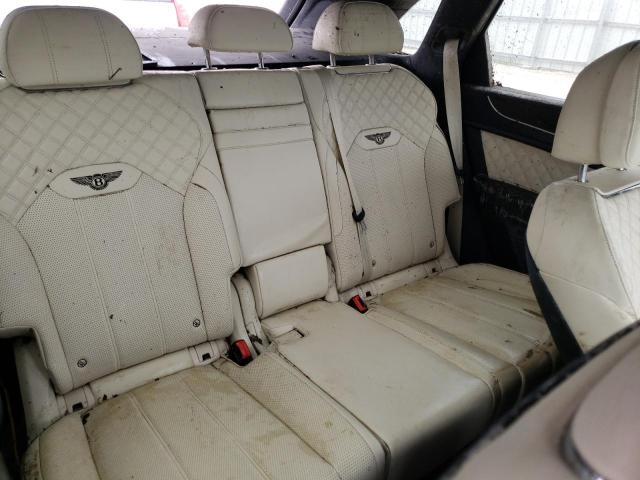 Photo 6 from auction – 2022 BENTLEY BENTAYGA with VIN SJAAM2ZVXNC011078
