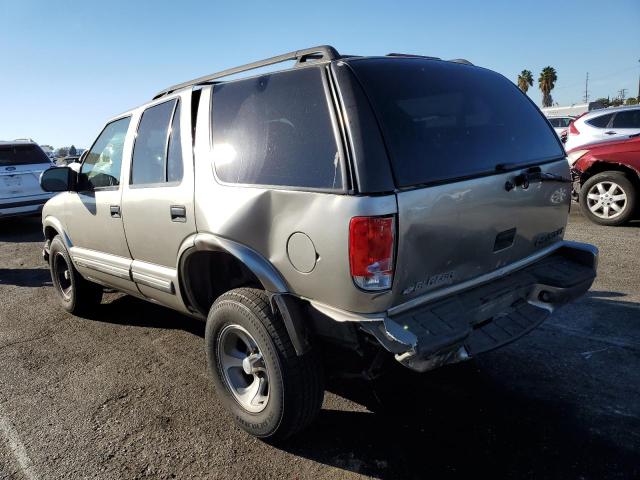 Photo 3 from auction – 2000 CHEVROLET BLAZER with VIN 1GNCS13W5Y2139612
