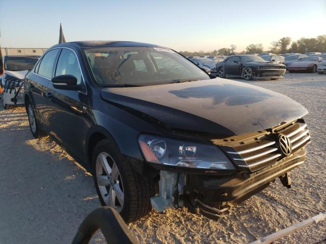 VOLKSWAGEN PASSAT S 2014 with VIN 1VWAT7A3XEC040571 - Photo from auction