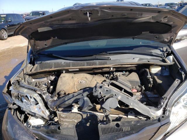 Photo 7 from auction – 2017 TOYOTA SIENNA XLE with VIN 5TDYZ3DC5HS897291