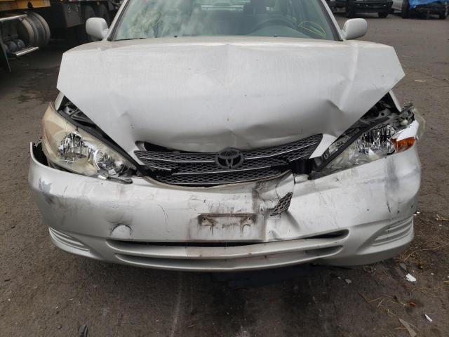 Photo 9 from auction – 2004 TOYOTA CAMRY with VIN 4T1BE32KX4U820199