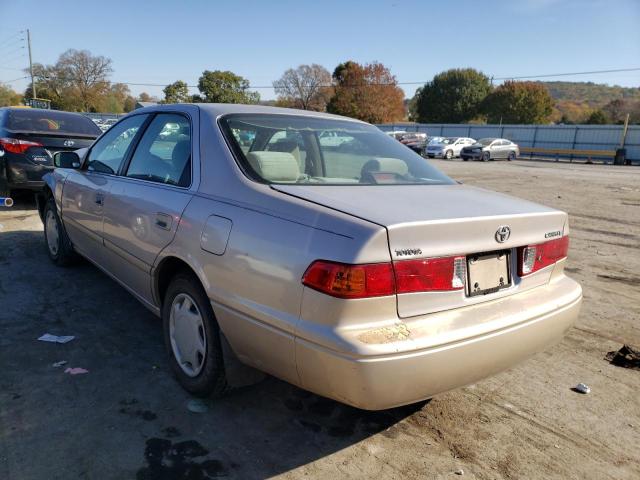 Photo 3 from auction – 2000 TOYOTA CAMRY CE with VIN 4T1BG22K8YU994816
