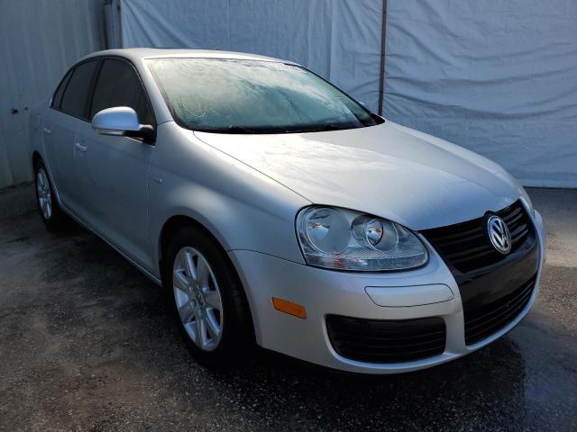 VOLKSWAGEN JETTA WOLF 2010 with VIN 3VWRA7AJ0AM088239 - Photo from auction