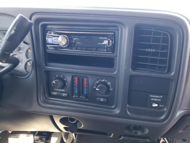 Photo 9 from auction – 2004 CHEVROLET SILVERADO with VIN 2GCEC19T141283700