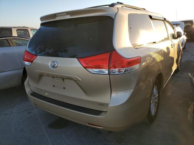 Photo 4 from auction – 2013 TOYOTA SIENNA XLE with VIN 5TDYK3DC0DS314477