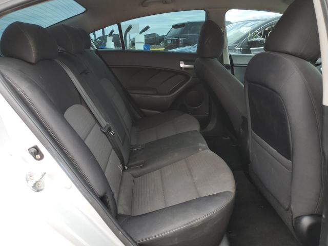 Photo 6 from auction – 2018 KIA FORTE LX with VIN 3KPFL4A76JE174328