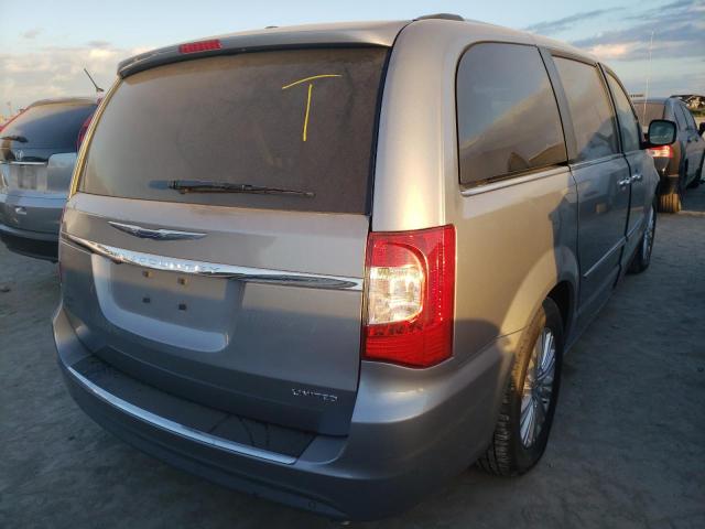 Photo 4 from auction – 2016 CHRYSLER TOWN & COU with VIN 2C4RC1JGXGR113051