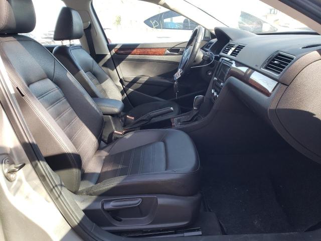 Photo 5 from auction – 2012 VOLKSWAGEN PASSAT SEL with VIN 1VWCH7A39CC015149