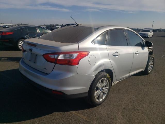 Foto 4 de la subasta – 2012 FORD FOCUS SEL con VIN 1FAHP3H24CL252137