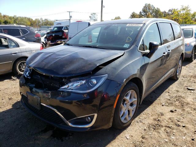Photo 2 from auction – 2017 CHRYSLER PACIFICA T with VIN 2C4RC1BG5HR850884