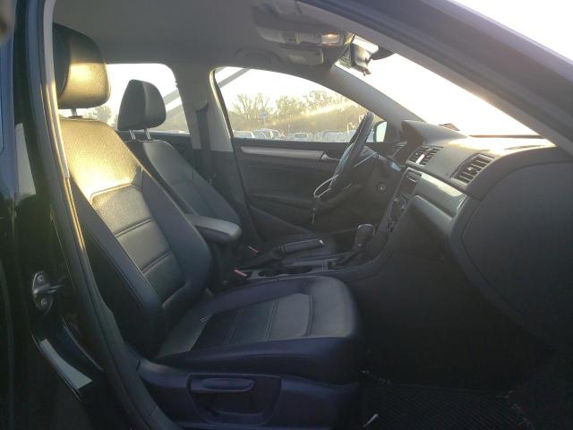 Photo 5 from auction – 2014 VOLKSWAGEN PASSAT S with VIN 1VWAT7A3XEC040571