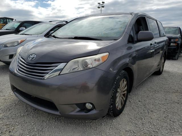Photo 2 from auction – 2016 TOYOTA SIENNA XLE with VIN 5TDYK3DC8GS718924