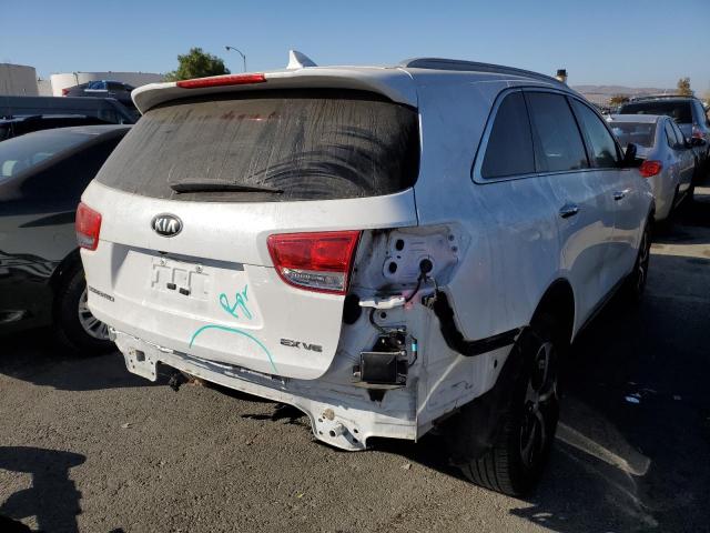 Photo 4 from auction – 2017 KIA SORENTO EX with VIN 5XYPH4A53HG228623