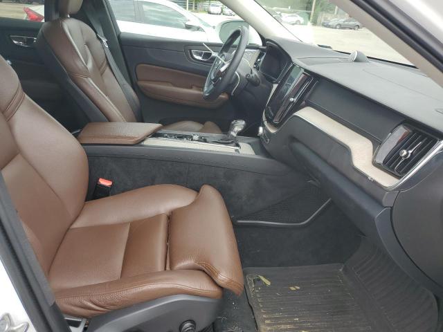 Photo 5 from auction – 2018 VOLVO XC60 T6 with VIN LYVA22RL3JB122038