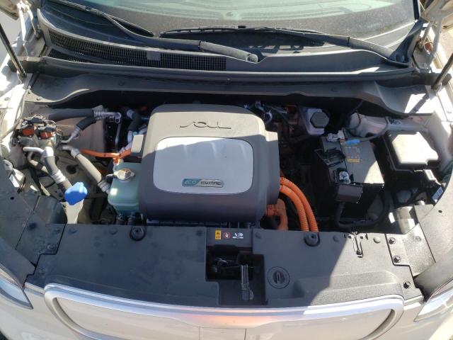 Photo 7 from auction – 2018 KIA SOUL EV with VIN KNDJP3AE1J7032279