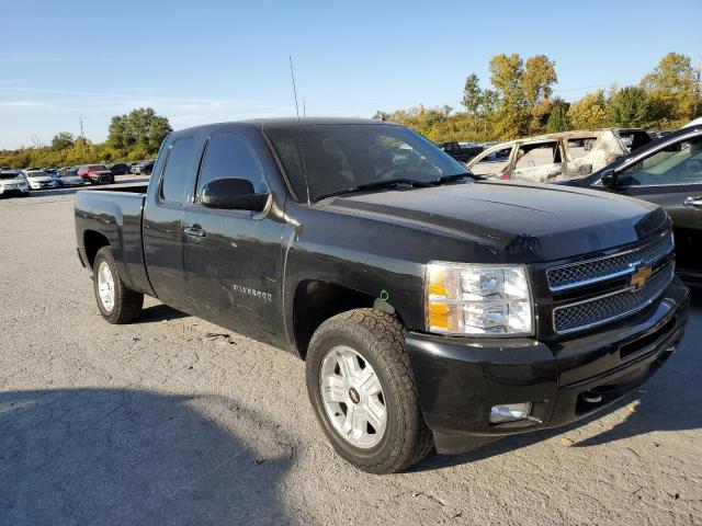 CHEVROLET SILVERADO 2013 with VIN 1GCRKSE71DZ401898 - Photo from auction