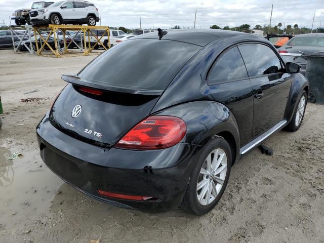 Photo 4 from auction – 2018 VOLKSWAGEN BEETLE S with VIN 3VWFD7AT0JM708907