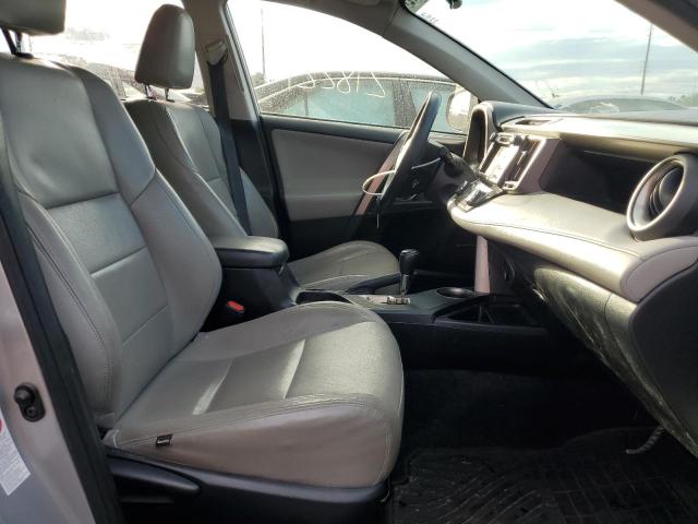 Photo 5 from auction – 2015 TOYOTA RAV4 XLE with VIN JTMWFREV8FJ045675