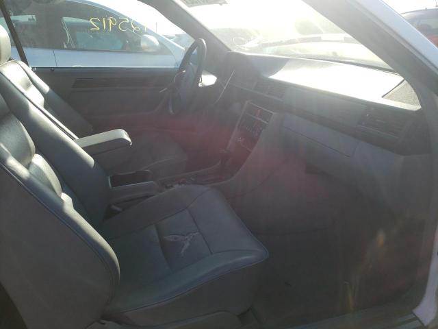 Photo 5 from auction – 1995 MERCEDES-BENZ E 320 with VIN WDBEA66E2SC278536