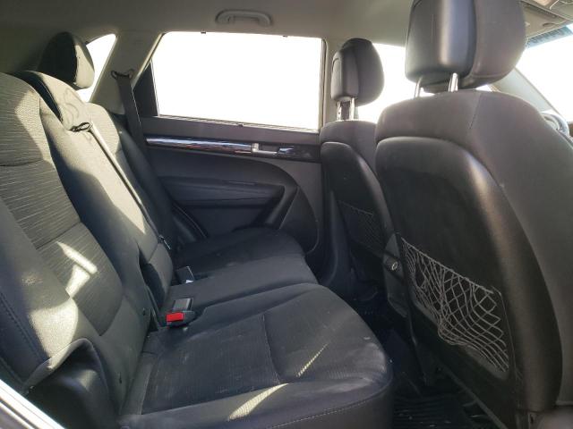 Photo 6 from auction – 2014 KIA SORENTO LX with VIN 5XYKTDA72EG452990
