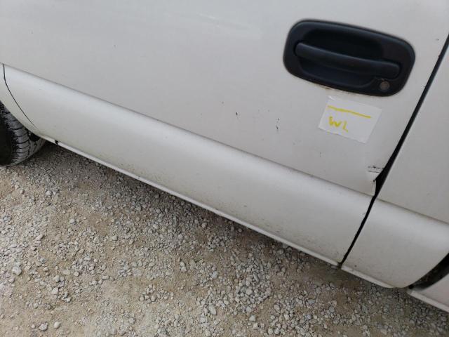 Photo 9 from auction – 2004 CHEVROLET SILVERADO with VIN 1GCEC14XX4Z120190