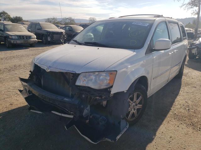 Photo 2 from auction – 2010 CHRYSLER TOWN & COU with VIN 2A4RR5D13AR253201