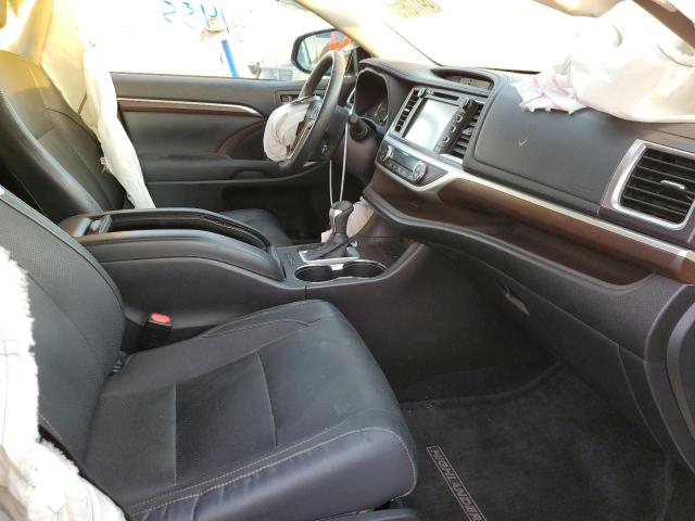 Photo 5 from auction – 2015 TOYOTA HIGHLANDER with VIN 5TDDCRFHXFS010969