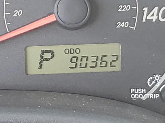 Photo 8 from auction – 2011 TOYOTA COROLLA with VIN JTDBU4EE9B9128650