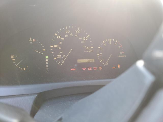 Photo 8 from auction – 2000 LEXUS RX 300 with VIN JT6HF10U6Y0136579