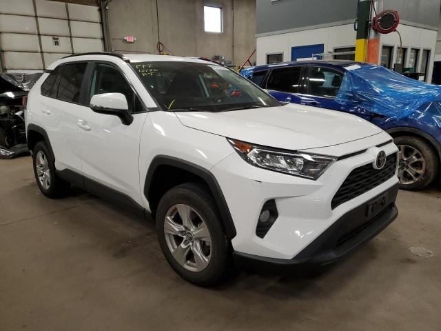 TOYOTA RAV4 XLE 2020 with VIN 2T3P1RFVXLC102071 - Photo from auction
