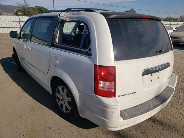 Photo 3 from auction – 2010 CHRYSLER TOWN & COU with VIN 2A4RR5D13AR253201