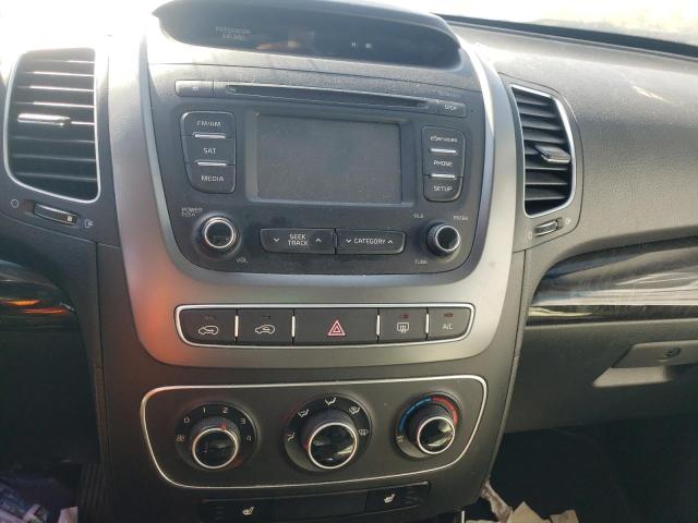 Photo 9 from auction – 2015 KIA SORENTO LX with VIN 5XYKT4A67FG645936