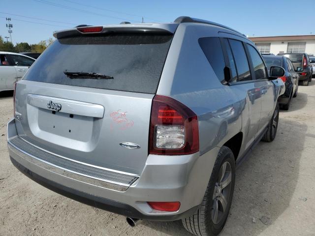 Foto 4 de la subasta – 2017 JEEP COMPASS LA con VIN 1C4NJDEB1HD171557